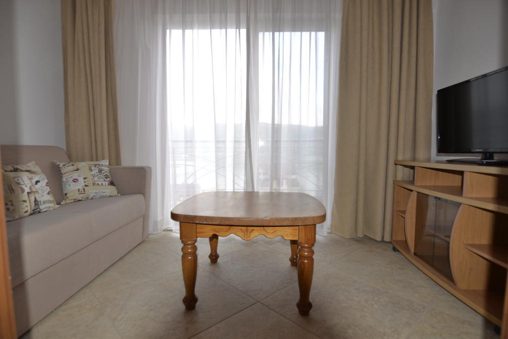 Casa Marina Hotel Ieşelniţa Екстериор снимка
