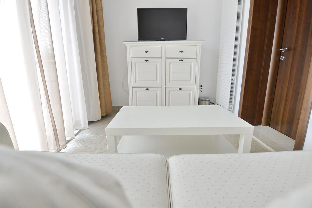 Casa Marina Hotel Ieşelniţa Екстериор снимка
