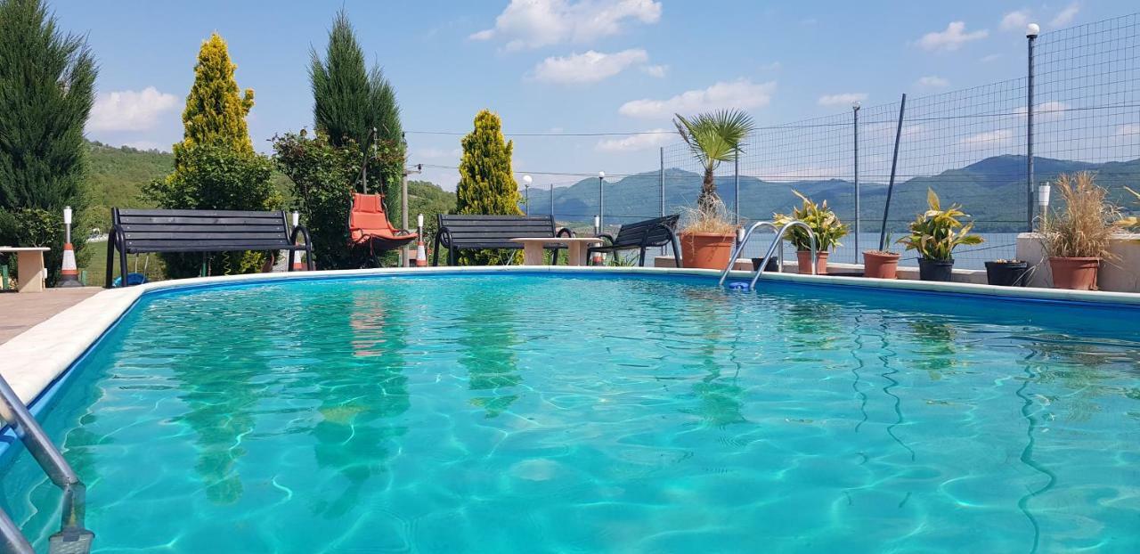 Casa Marina Hotel Ieşelniţa Екстериор снимка